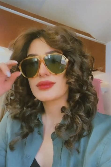 mehwish hayat viral video|Mehwish Hayat’s new video goes viral